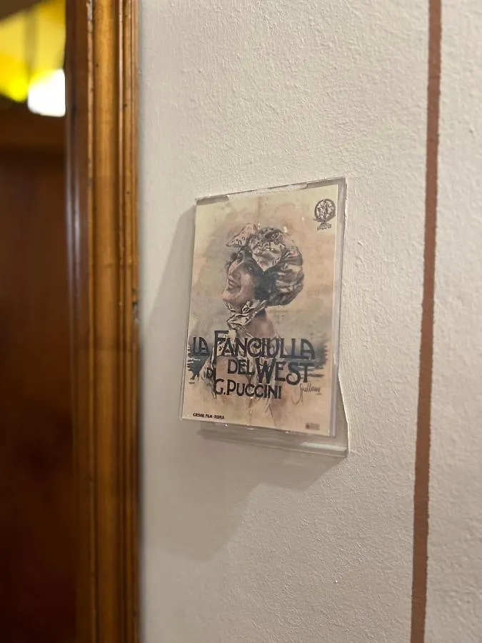 피렌체 La Fanciulla Del West 아파트 0*,